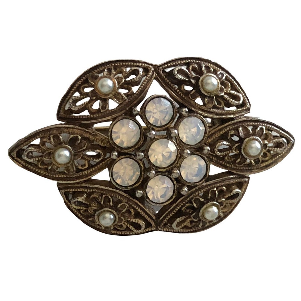 Sarah Coventry 1972 Gold Tone Filigree Aurora Borealis Crystal Pearl Brooch Pin